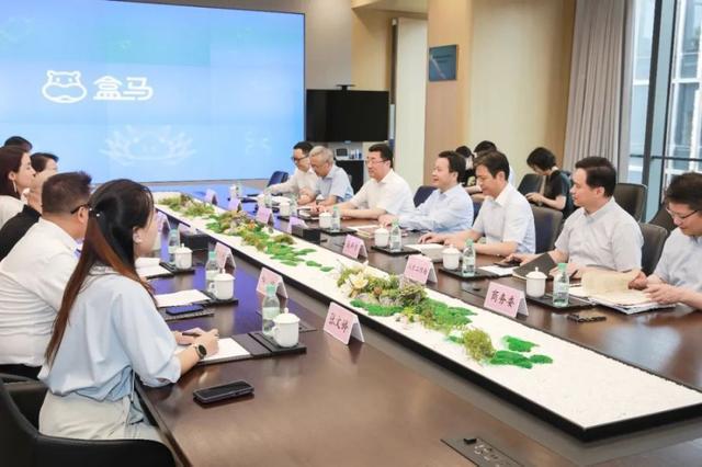 凯发科技：时政要闻丨区领导走访万得信息、盒马等重点企业(图2)