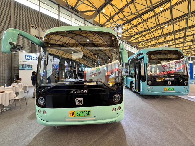 宇通欧辉中车远程等齐聚透过2024上海客车展看行业趋势(图14)