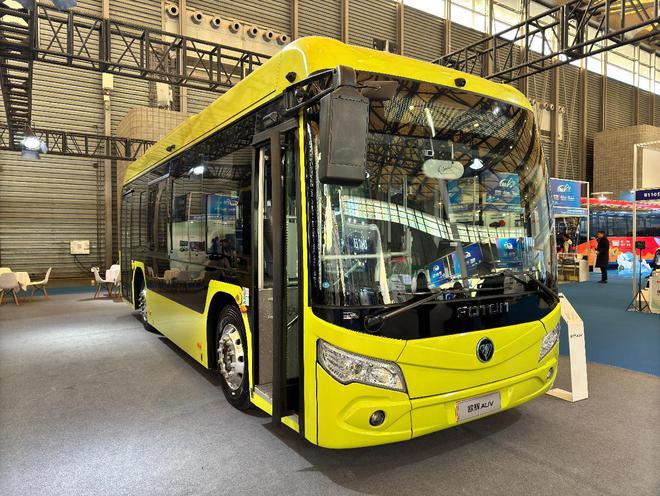 宇通欧辉中车远程等齐聚透过2024上海客车展看行业趋势(图10)