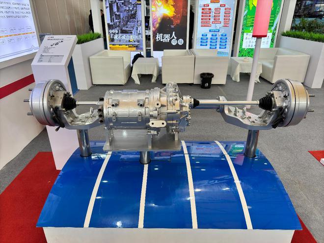 宇通欧辉中车远程等齐聚透过2024上海客车展看行业趋势(图28)