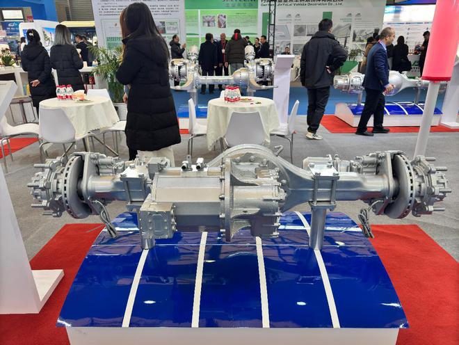 宇通欧辉中车远程等齐聚透过2024上海客车展看行业趋势(图29)