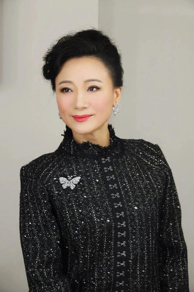 【青年·戏谈】第四十六期直播预告“大咖vs青年”特辑对话王志萍：妙在“似”与“不似”之间