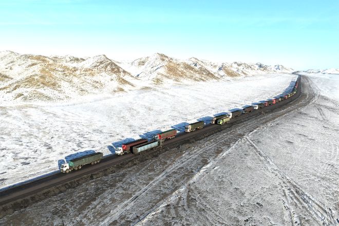 40辆新能源重卡投运新疆塔克什肯口岸(图2)