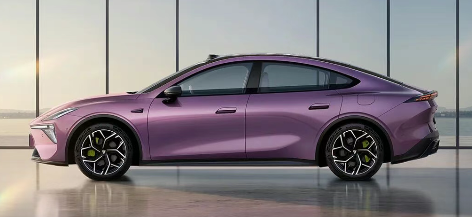 和众汇富研究手记：广告产业迈入两万亿时代(图1)